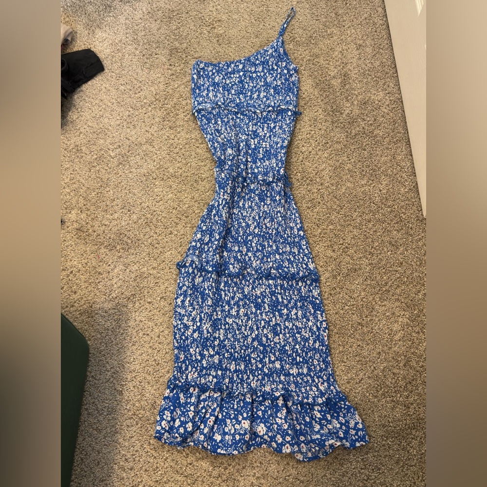 Elegant Blue Floral Maxi Dress